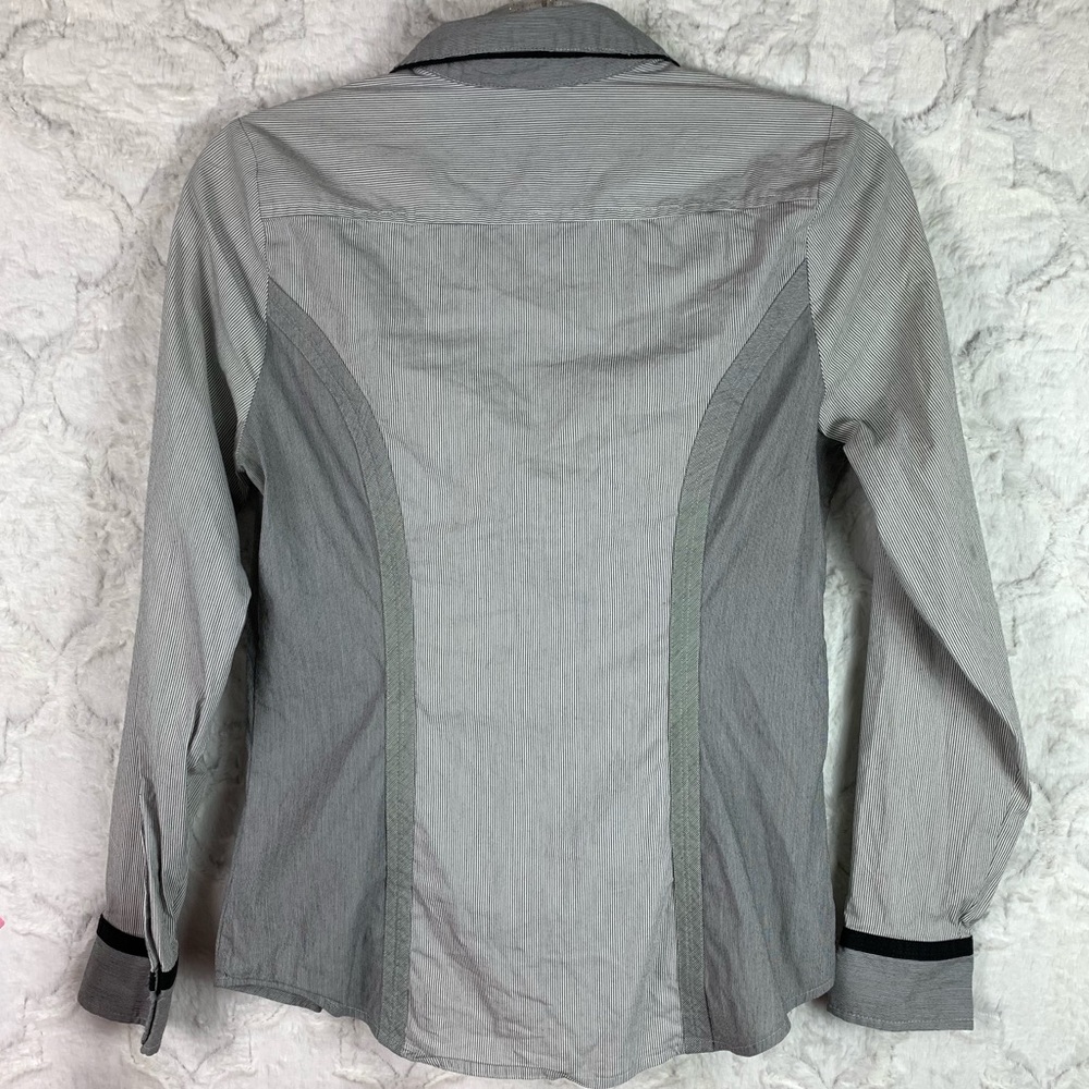 Express The Essential Button Down - image 4